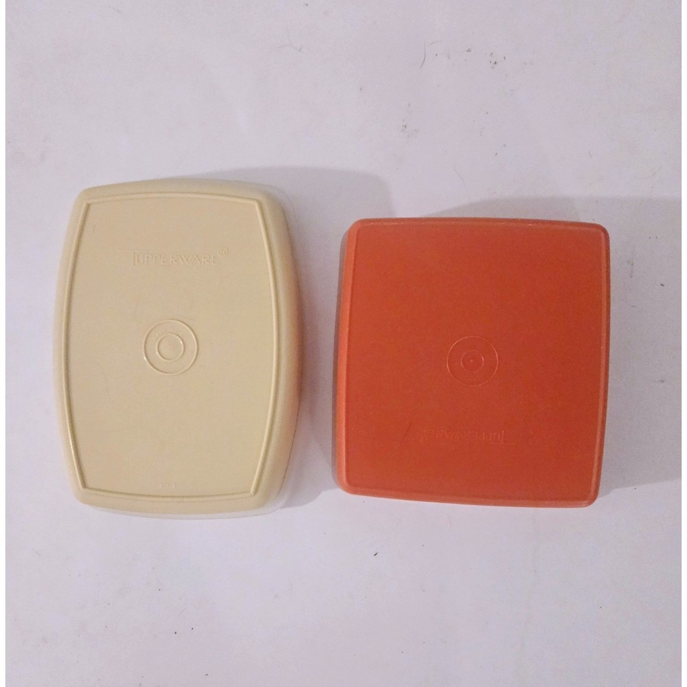 Vtg Tupperware Yellow Lunch/Snack# 813-4 And RED Sandwich Keeper# 670-4 LOT Of 2